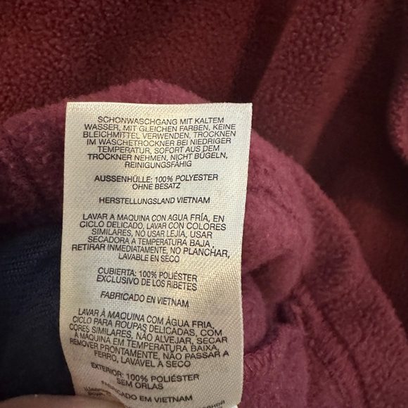 XL Columbia Fleece Vest Women’s Wine Zip Up Soft Cozy Layer - Picture 8 of 10